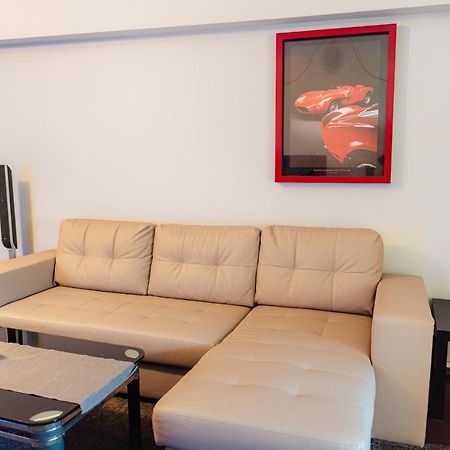 Comfy Apartment With Private Parking And Netflix Bucarest Extérieur photo