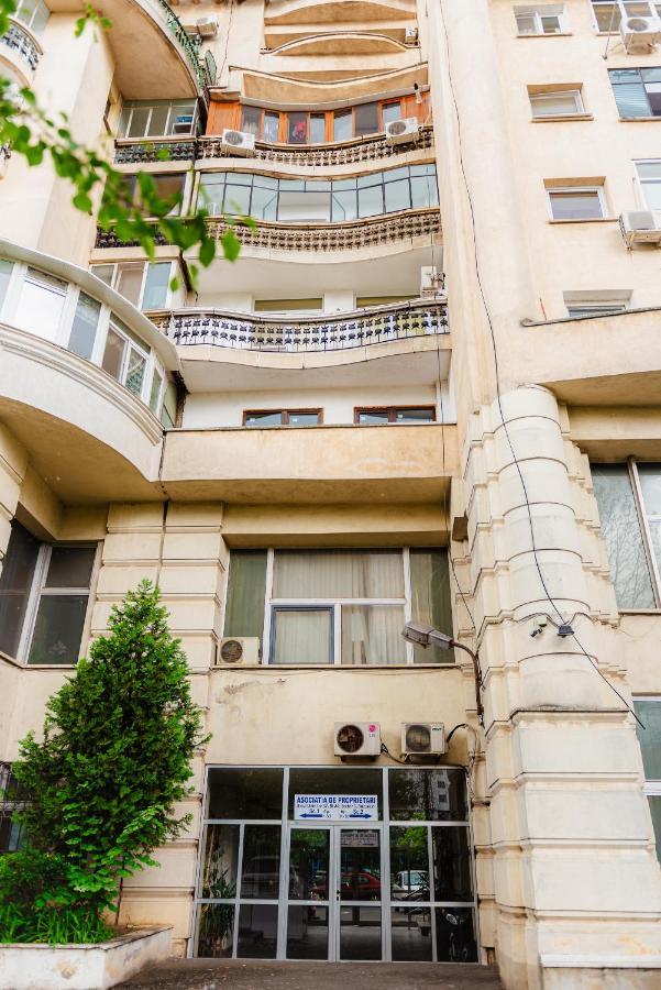 Comfy Apartment With Private Parking And Netflix Bucarest Extérieur photo